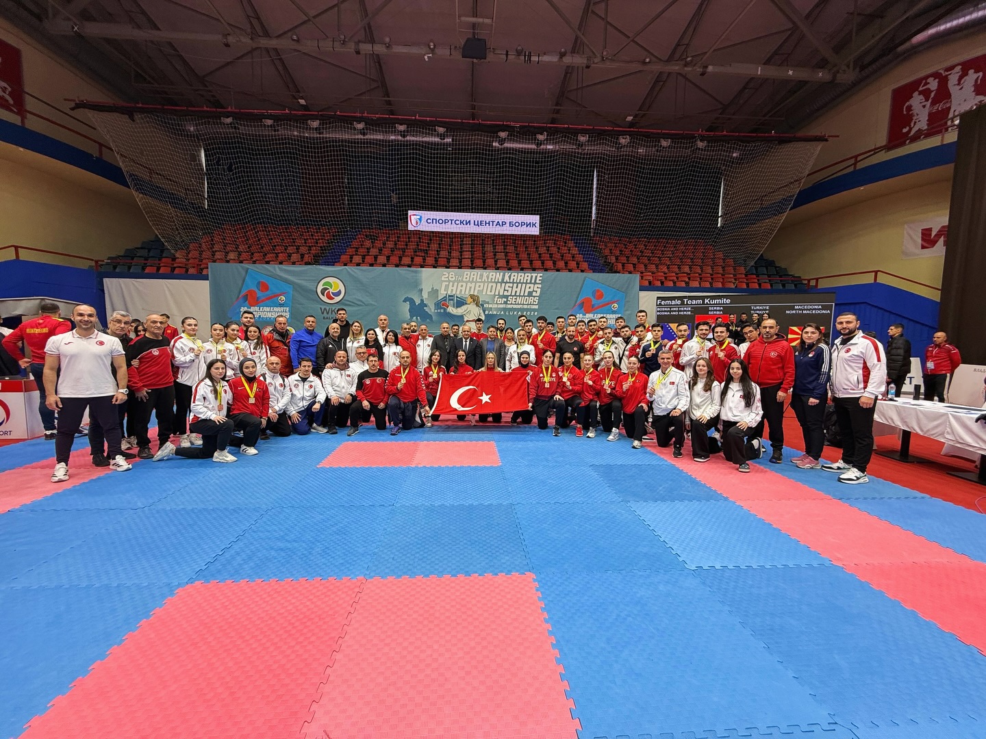 turkiye-karate-milli-takimi-balkan-sampiyonu-1-001.jpg