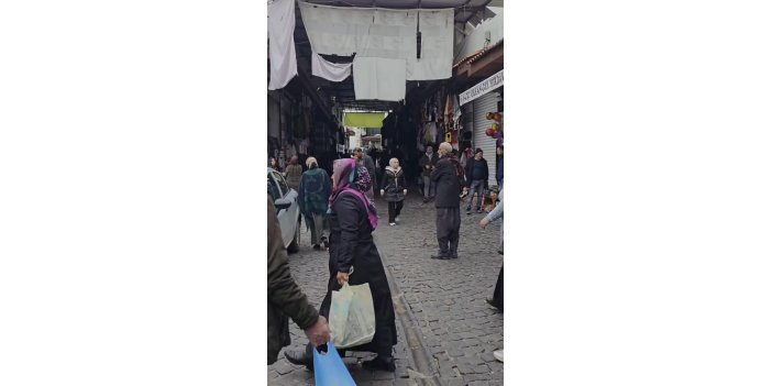 ermikte-bayram-alisverisi-telasi.jpg