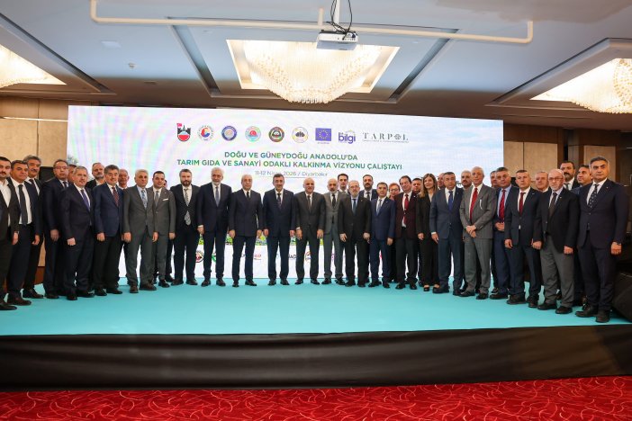 aa-20260411-41078371-41078370-dogu-ve-guneydogu-anadoluda-tarim-gida-ve-sanayi-odakli-kalkinma-vizyonu-calistayi-1.jpg