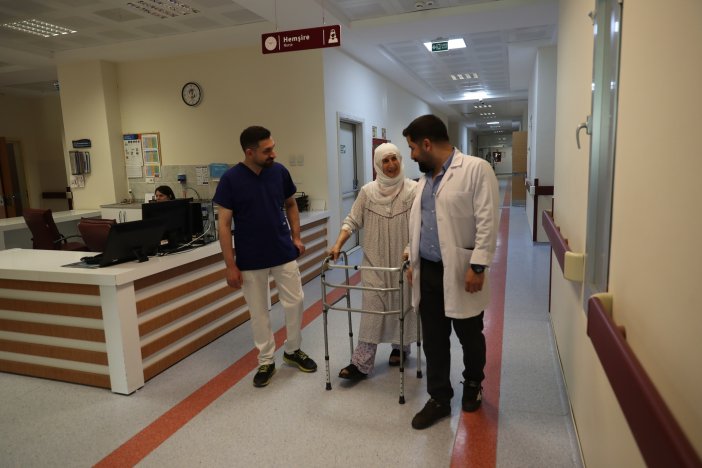 aksayarak-yurumekten-kalca-proteziyle-kurtuldu-2.jpg