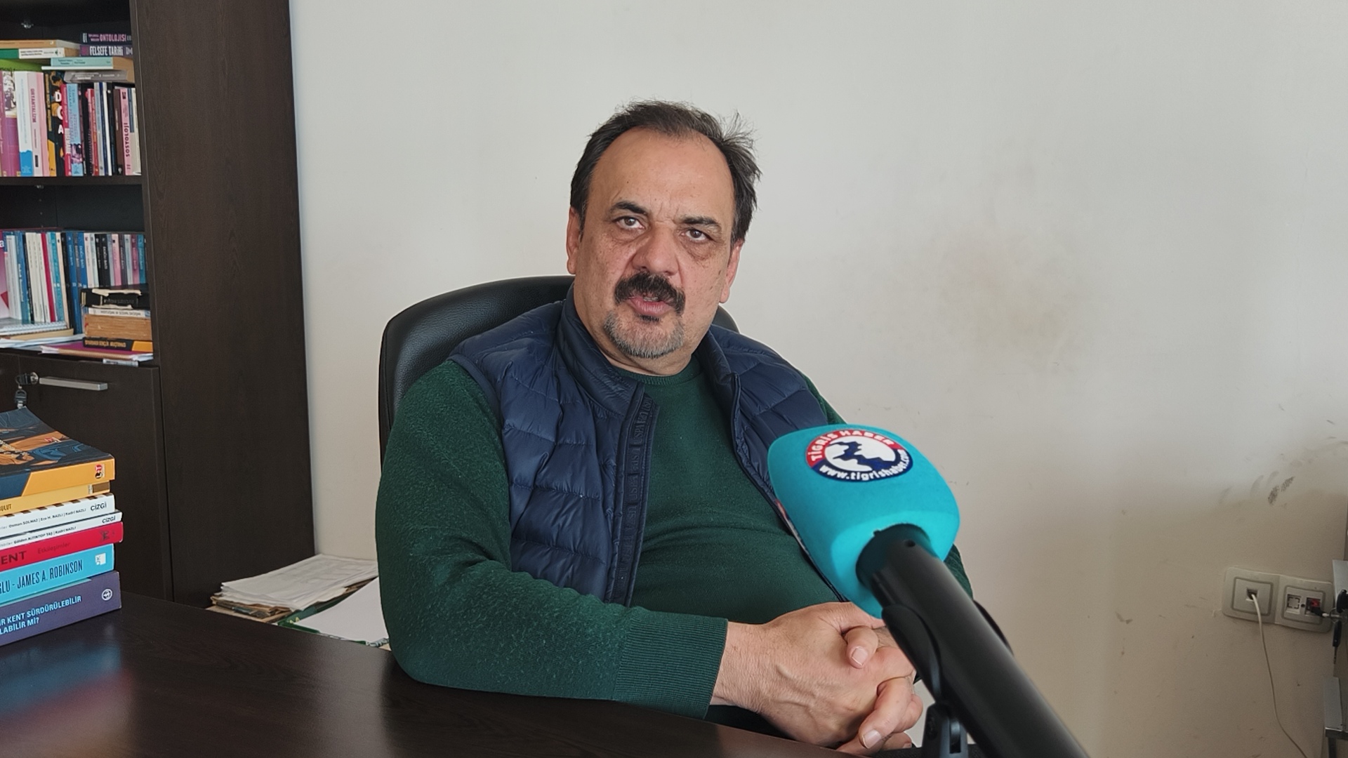 rustem-hocaa-1.jpeg
