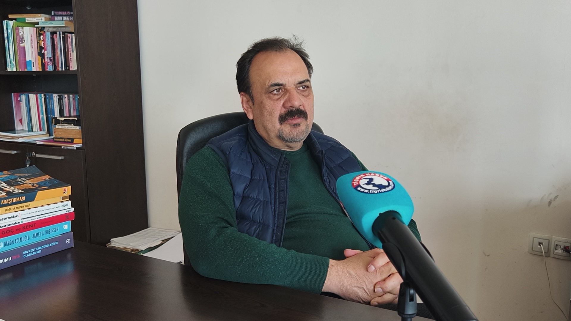 rustem-hocaa-3.jpeg