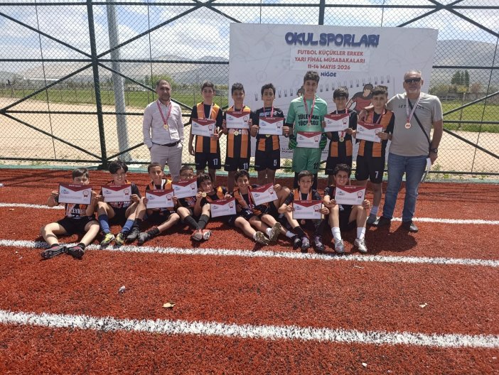 diyarbakir-aksemsettin-ortaokulu-turkiye-finallerinde-1.jpeg