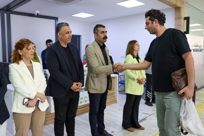 esbaskanlar-emekcilerin-kurban-bayramini-kutladi-2.jpeg