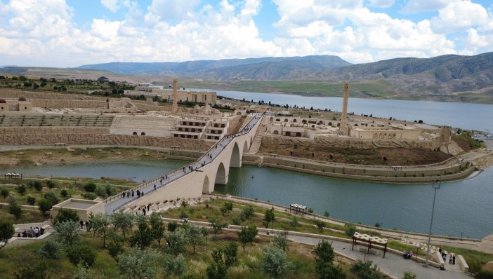 aa-20260530-41531515-41531502-tarihi-hasankeyf-ilcesi-bayram-tatilinde-ziyaretcilerini-agirliyor.jpg