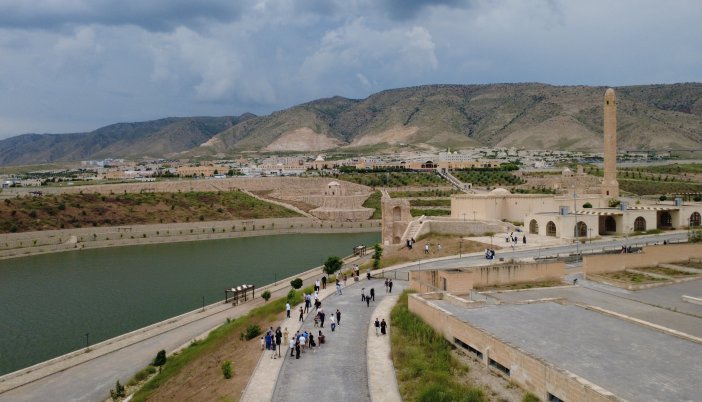 aa-20260530-41531515-41531511-tarihi-hasankeyf-ilcesi-bayram-tatilinde-ziyaretcilerini-agirliyor.jpg
