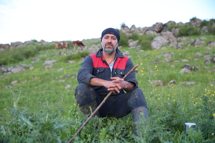 diyarbakirda-donen-muzisyen-hem-cobanlik-hem-bateri-egitmenligi-yapiyor-4.jpg
