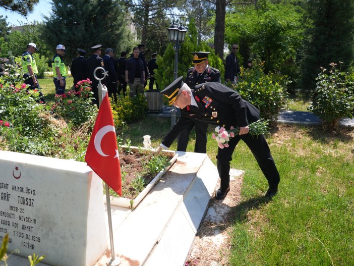 diyarbakirda-jandarma-teskilatinin-187-kurulus-yil-donumu-kutlandi-4.jpg