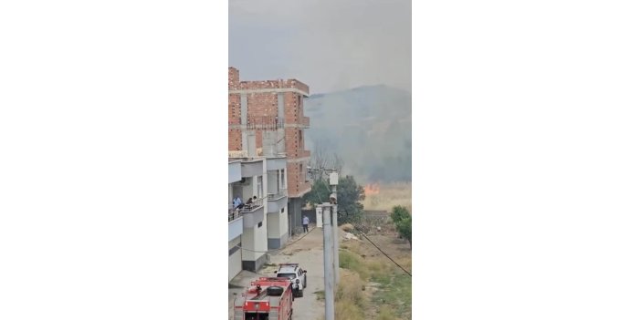 diyarbakirda-yerlesim-alaninda-cikan-yangin-panige-neden-oldu-2.jpg