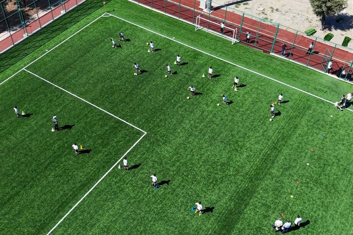yenisehir-belediyesi-yaz-spor-okulu-basladi-3.jpeg