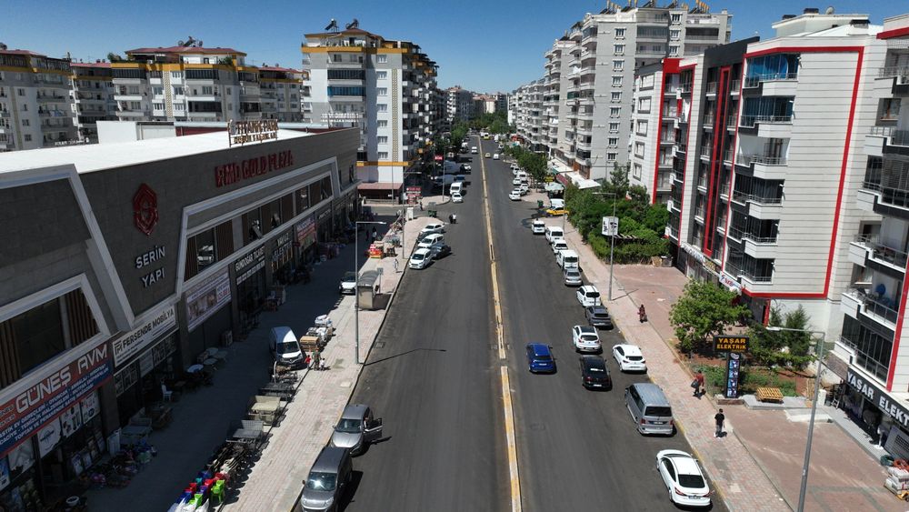 baglarda-10-yildir-hizmet-gormeyen-yollar-yenileniyor-3.jpg