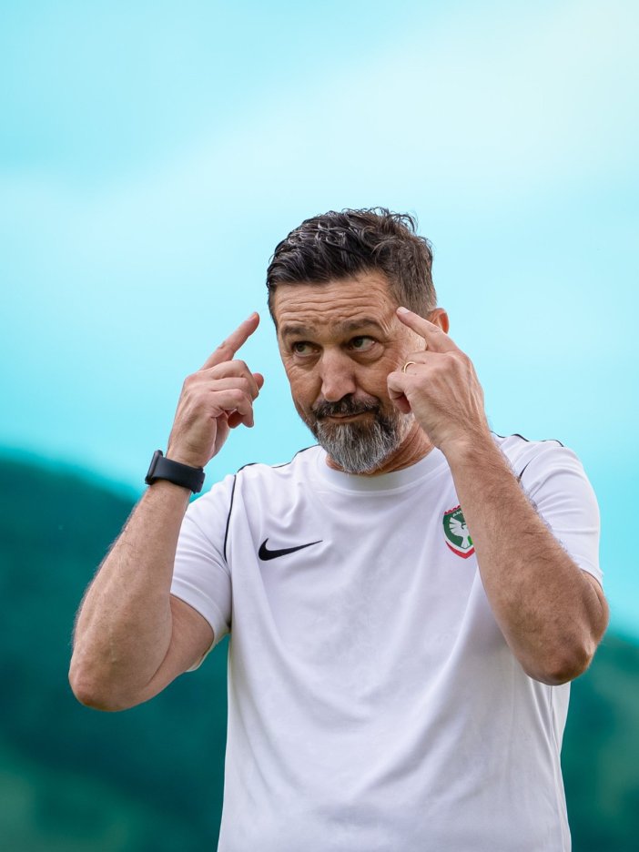 amedsporda-besnik-hasiden-cift-antrenman-mesaisi-1.jpeg