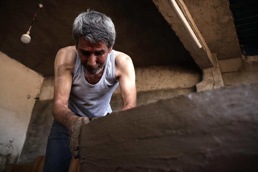 toprak-saman-ve-keci-kiliyla-yapilan-tandirlar-18-yila-kadar-dayaniyor.jpg