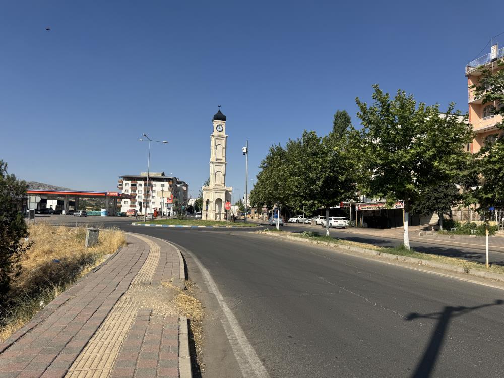 guvenlik-kameralarinin-calismadigini-dusundu-ters-seride-girince-cezayi-yedi-2.jpg