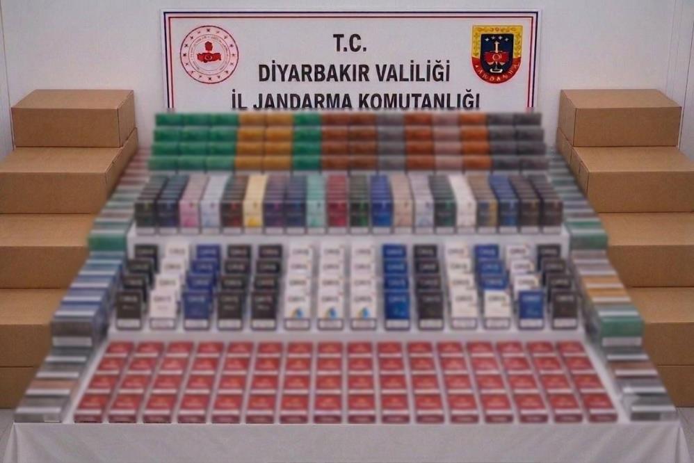 diyarbakirda-cok-sayida-gumruk-kacagi-urun-ele-gecirildi.jpg