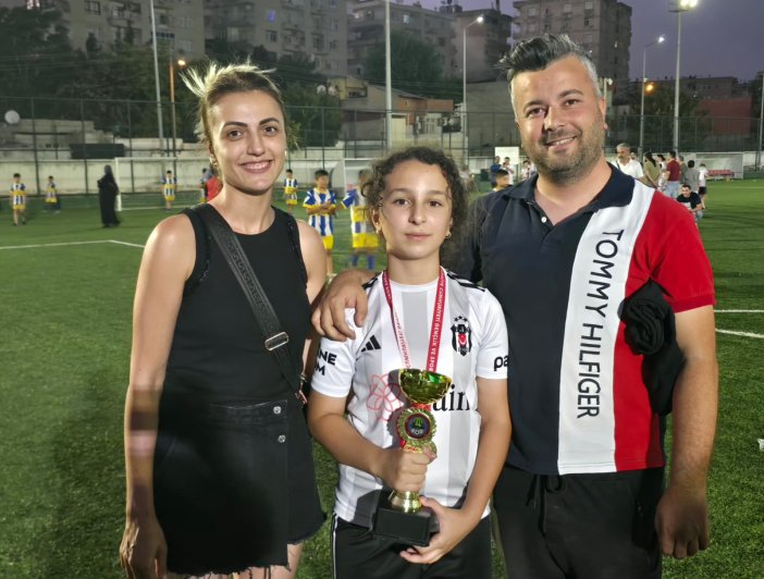 ada-akyavuza-ozel-cesaret-madalyasi-2.jpeg