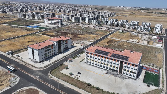 diyarbakirda-3-okul-ilk-ogrencilerini-bekliyor-1.jpg