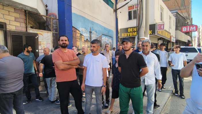 girne-caddesi-esnafi-toz-ve-dumana-isyan-etti-dukkanlarimizi-acamiyoruz-2.jpeg