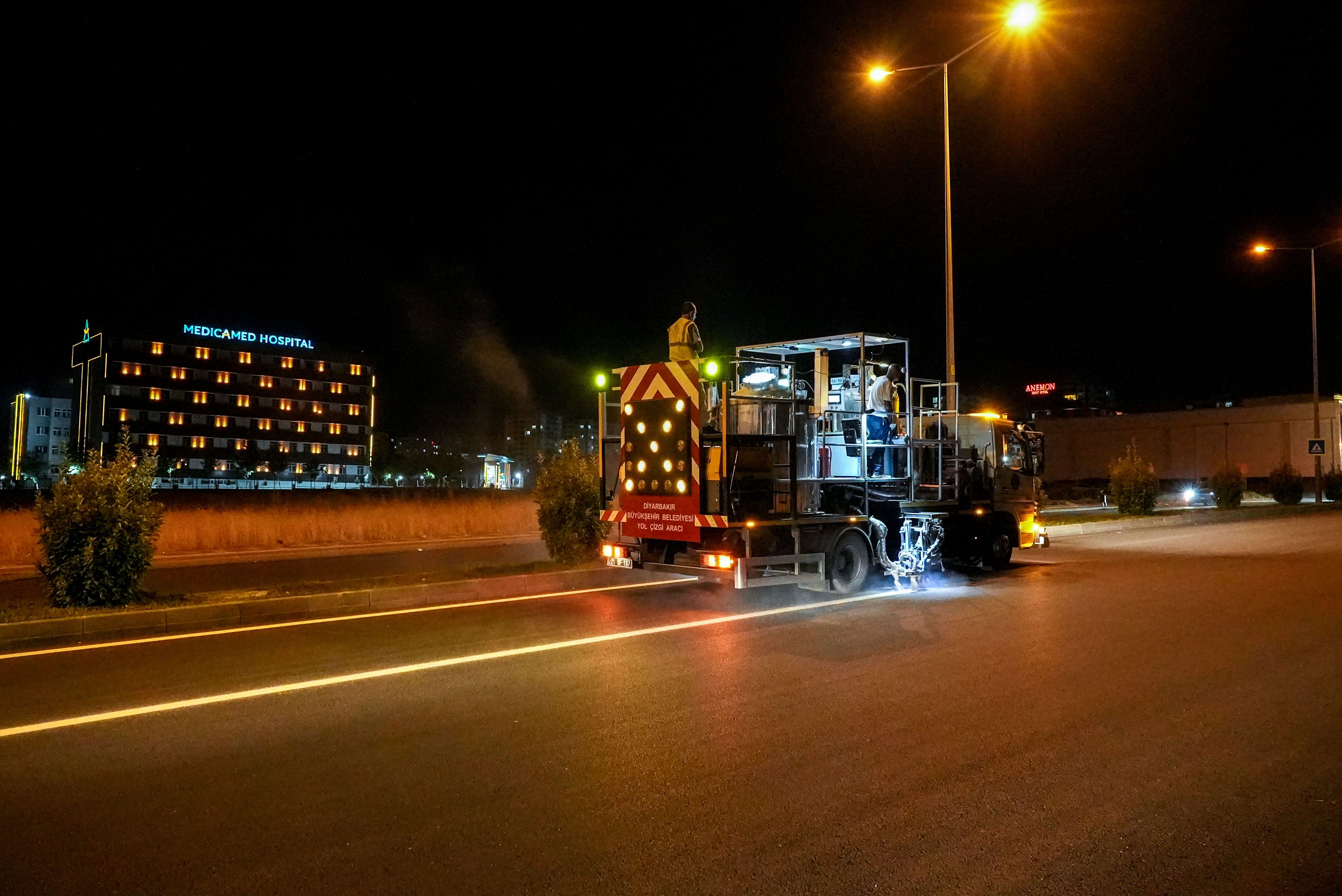 kent-genelinde-565-kilometrelik-yol-cizgisi-yenilendi-1.jpeg