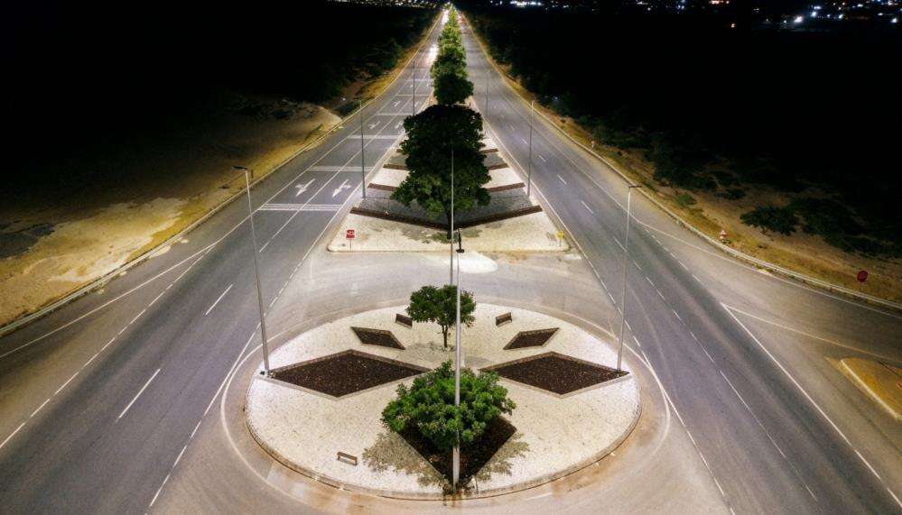 18-kilometrelik-yola-472-yeni-aydinlatma-diregi-2