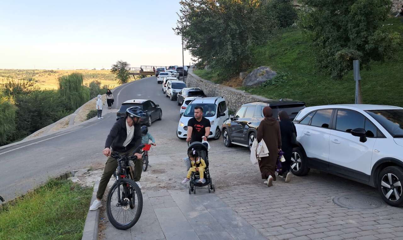 diyarbakirda-yayalarin-urktugu-yol-2