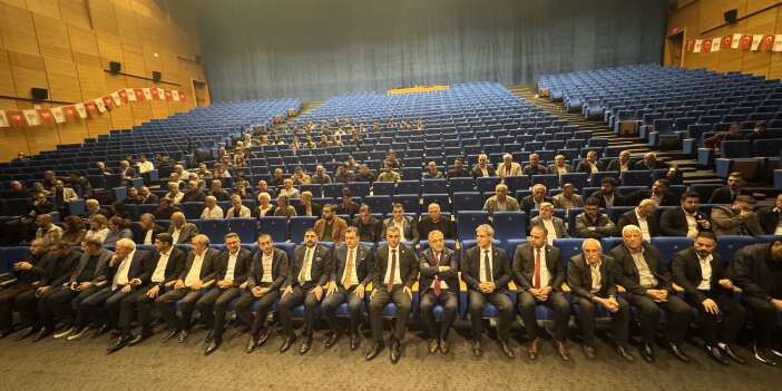 aa-20261023-42846351-42846349-diyarbakirda-yeni-parti-1-il-kongresi-yapildi