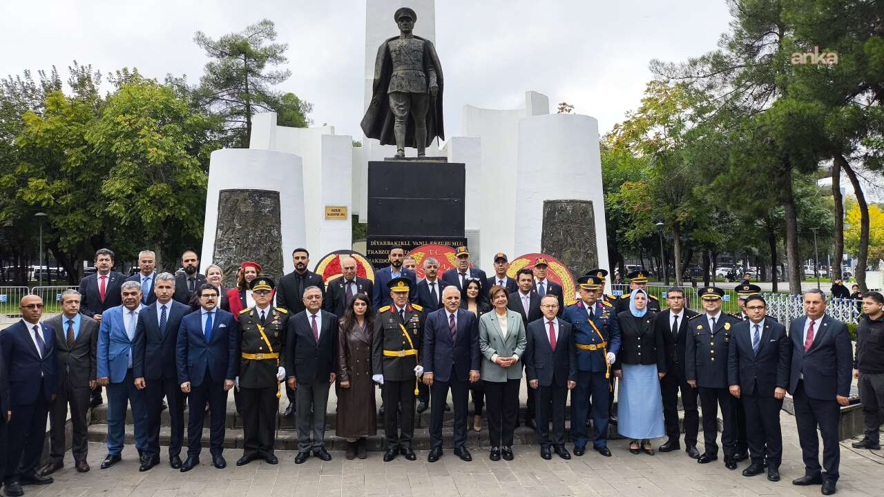 diyarbakirda-cumhuriyetin-103-yili-kutlamalari-basladi