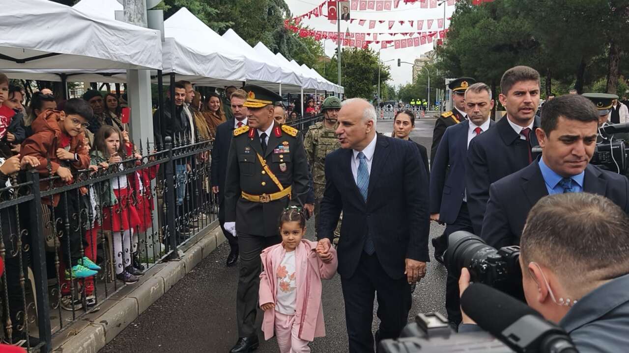 diyarbakir-cumhuriyet-kutlamasi-3