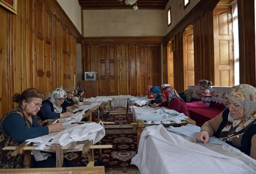 antep-isi,-kadinlarin-elinde-sanata-donusuyor----(7).jpg