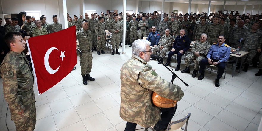 bakan-akar-ve-tsk-komuta-kademesi-diyarbakir’da-mehmetcikle-bir-araya-geldi-(3).jpg
