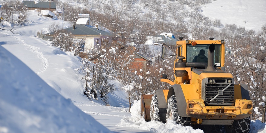 bingol’de-197-koy-yolunun-acilmasi-icin-calismalar-suruyor-(2).jpg