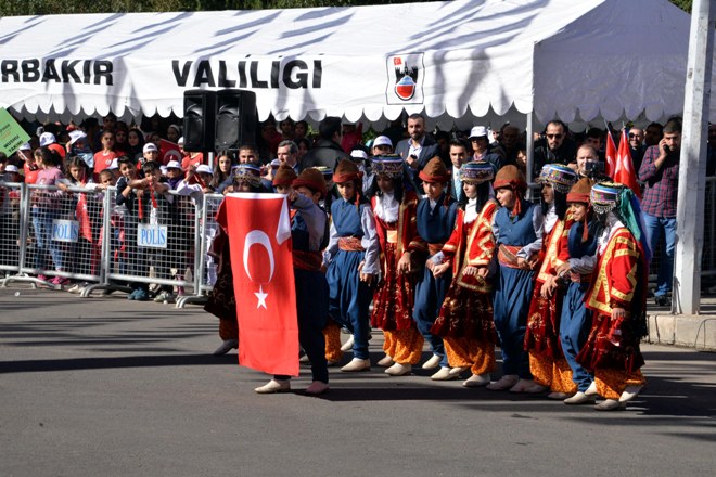 cumhuriyet-kultamalari-diyarbakir-(2).jpg