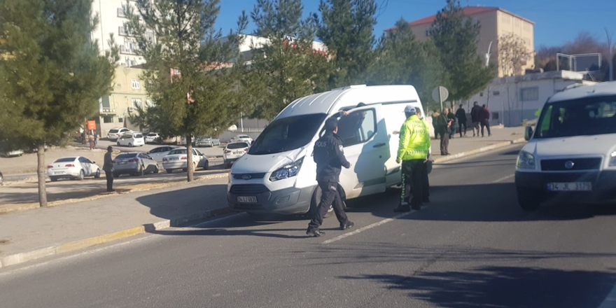 diyarbakir-cinar’da-feci-kaza-(1).jpg