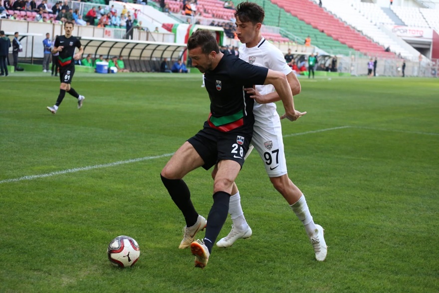diyarbekirspor,-iyi-basladi-kotu-bitirdi-(2).jpg