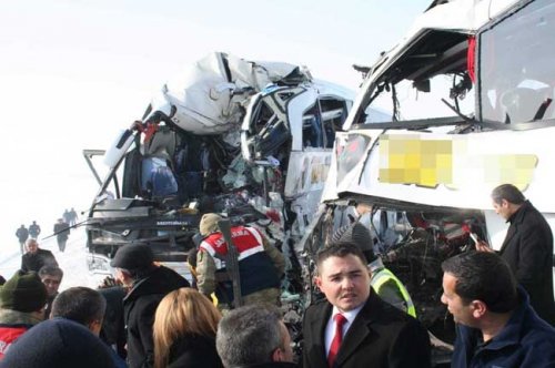 kaza-3.jpg kaza-3.jpg