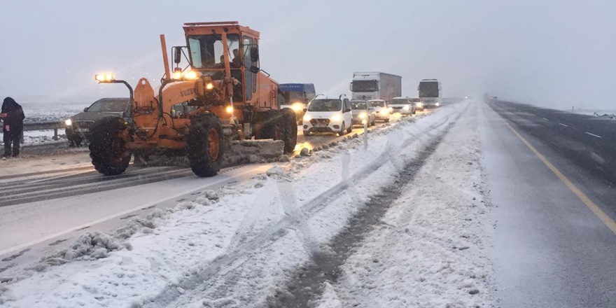 sanliurfa-siverekte-kar-hayati-olumsuz-etkiliyor-(2).jpg
