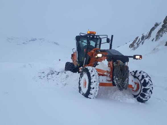 siirt-yolun-kapanmasi-(2).jpg