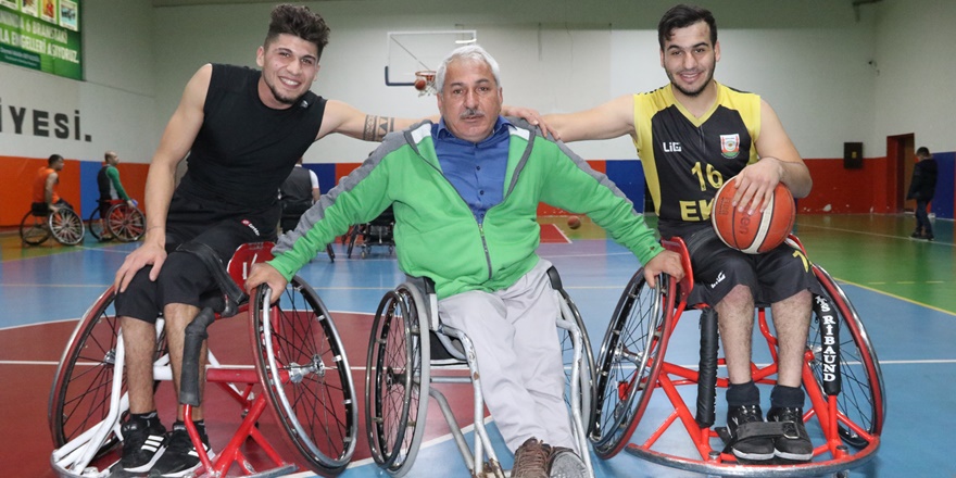 tekerlekli-sandalye-basketbolcusu-mahmut-acikgoz-(3).jpg