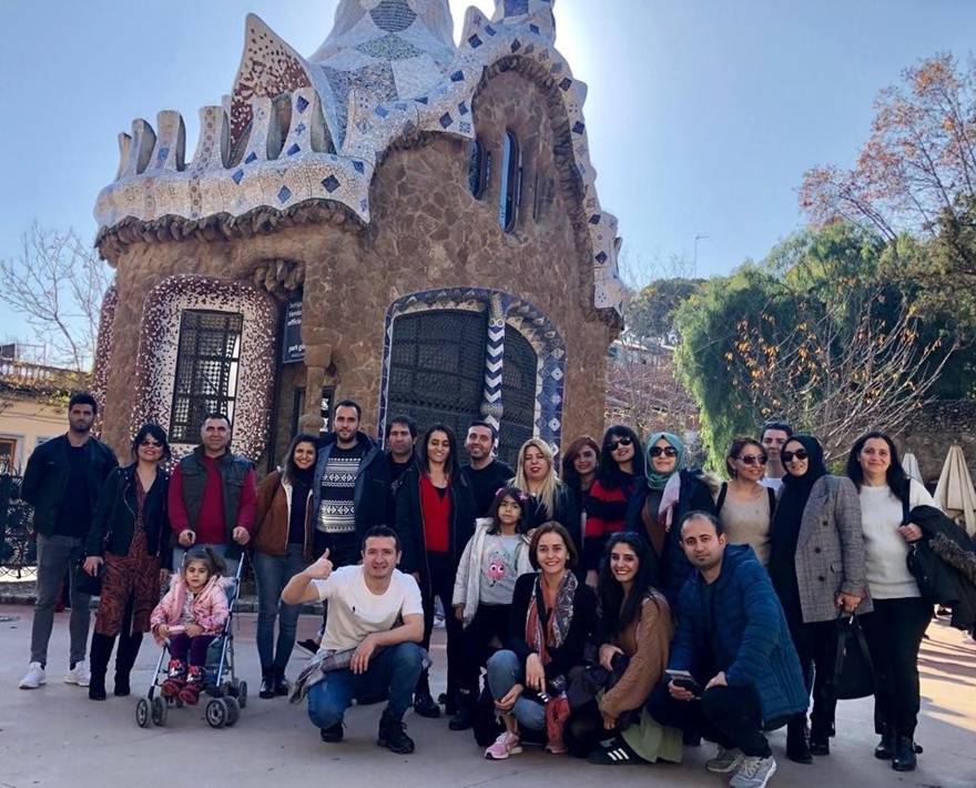 tunceli’de-24-ogretmene-barcelona-gezisi-(2).jpg