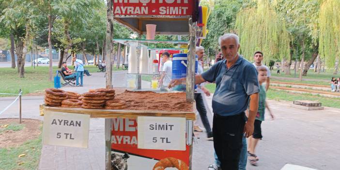Türkiye’nin en ucuz simit ayranı Diyarbakır’da