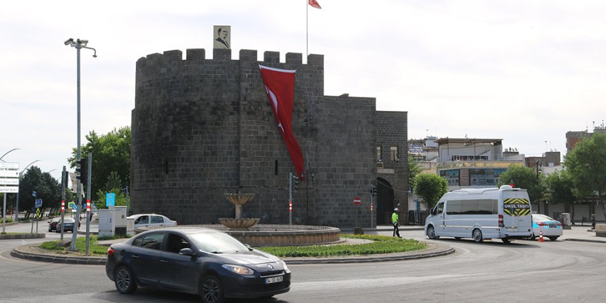 Diyarbakır’da kısıtlamanın ilk gününde sessizlik hakim