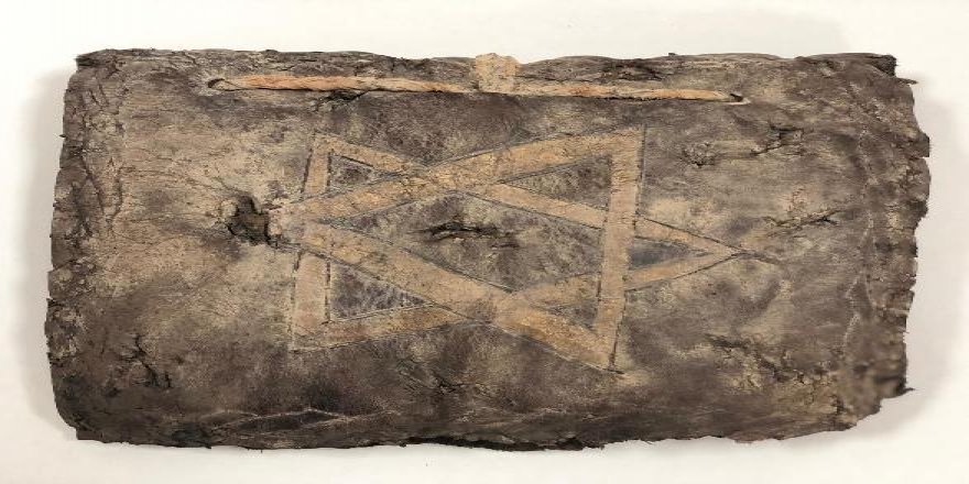 Diyarbakır'da Bin 200 yıllık İncil ele geçirildi