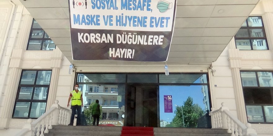 Diyarbakır'daki düğün salonu işletmecilerinin 'korsan düğün' tepkisi